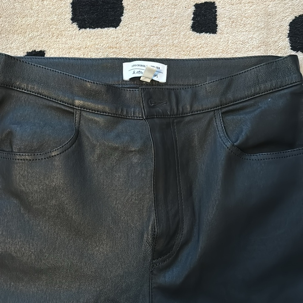 And Other Stories high-waist, straight leg black leather Jean size 8/40 - Picture 2 of 6
